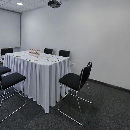 City Express Junior By Marriott Toluca Zona Industrial Exterior photo
