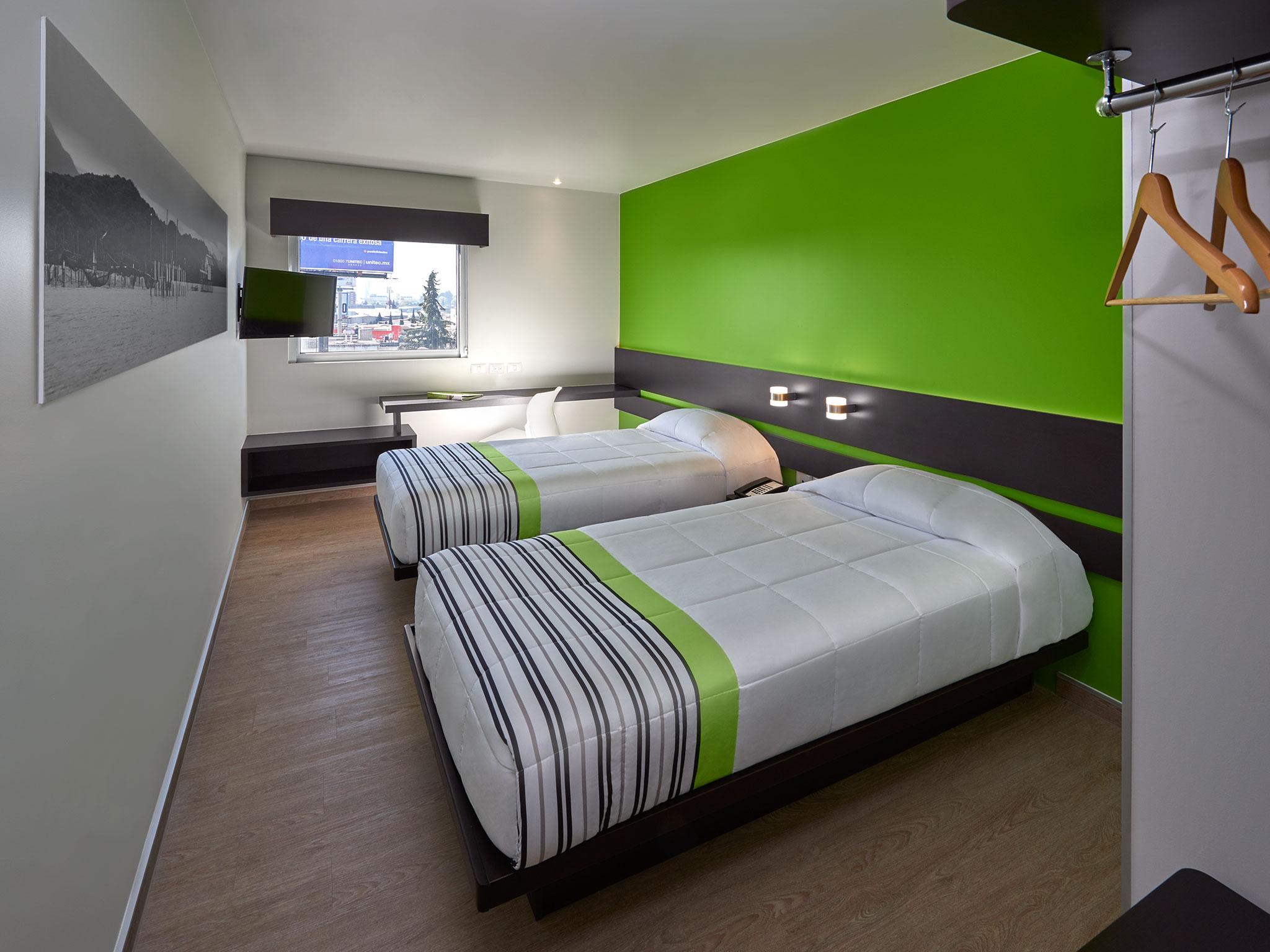 City Express Junior By Marriott Toluca Zona Industrial Exterior photo