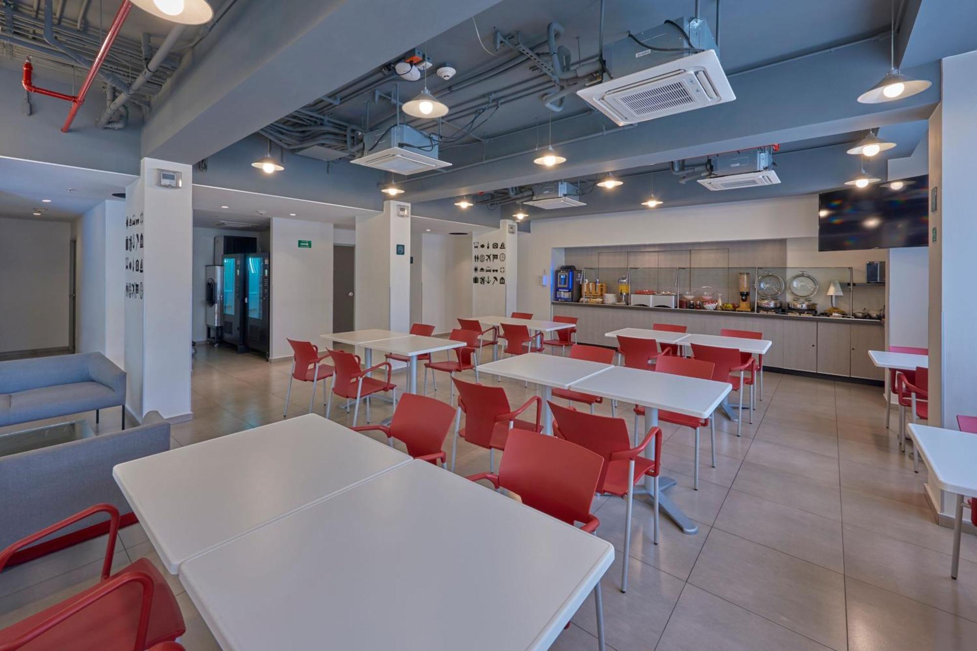 City Express Junior By Marriott Toluca Zona Industrial Exterior photo