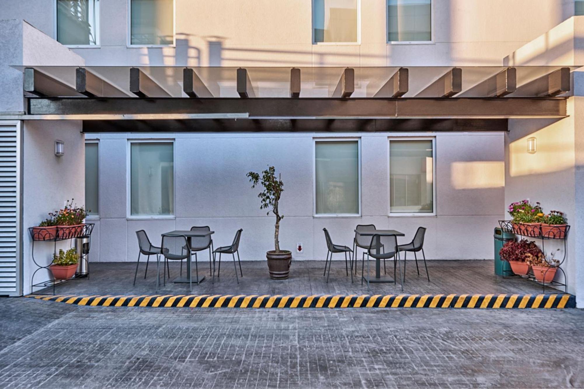 City Express Junior By Marriott Toluca Zona Industrial Exterior photo