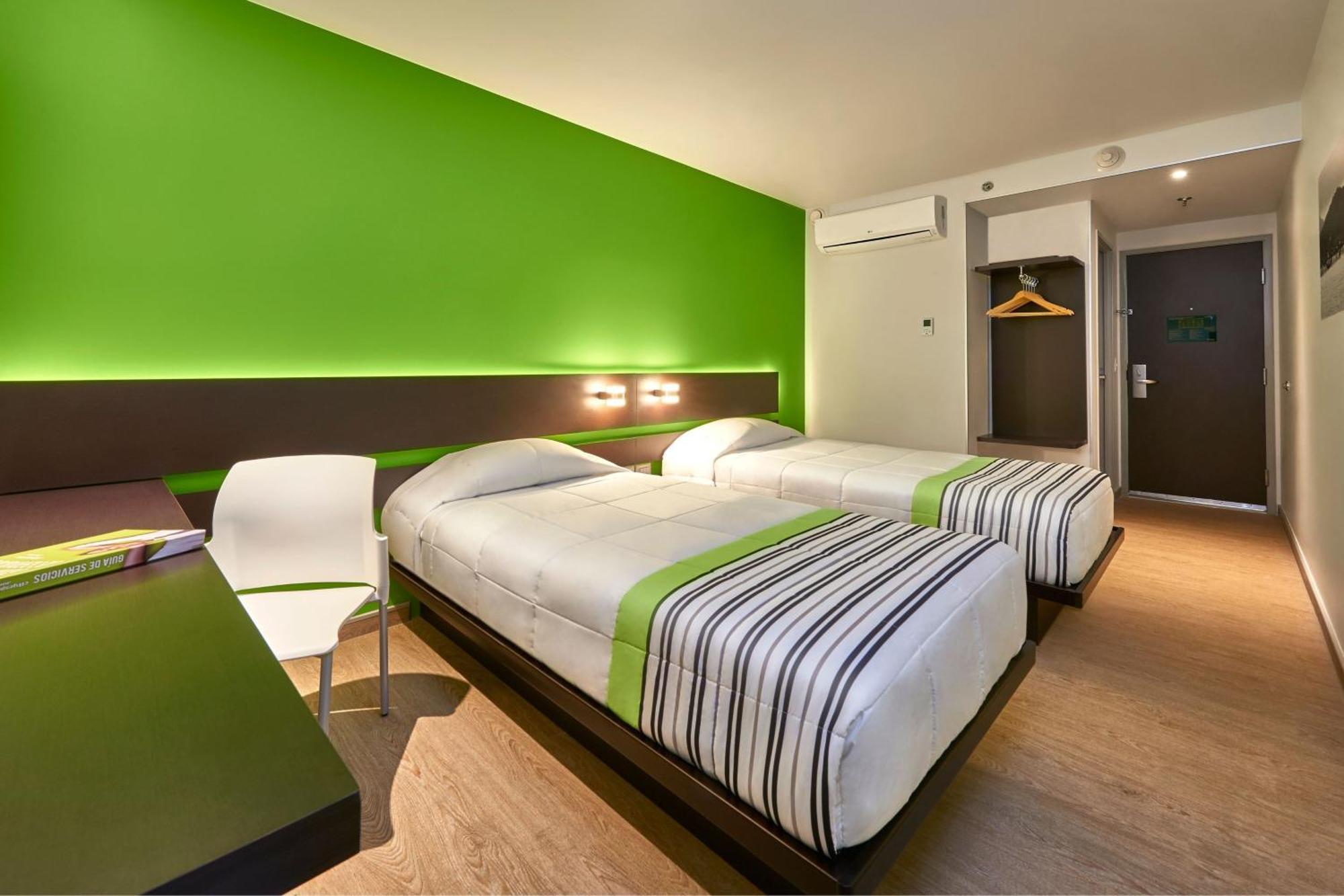 City Express Junior By Marriott Toluca Zona Industrial Exterior photo