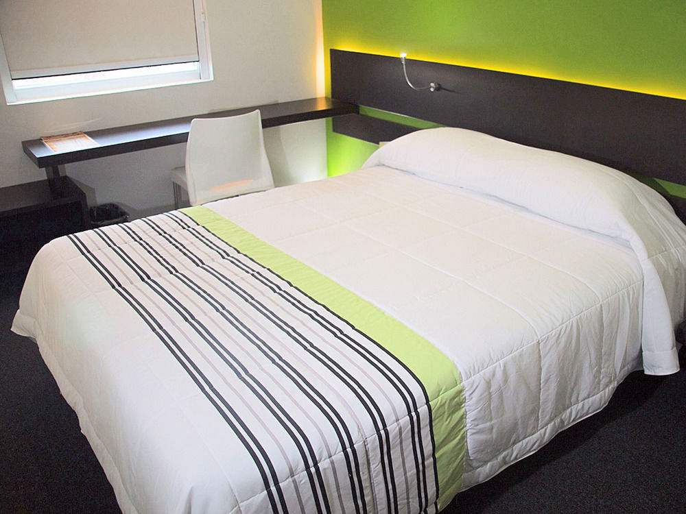 City Express Junior By Marriott Toluca Zona Industrial Exterior photo