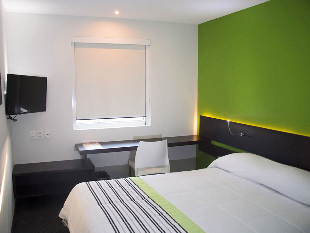 City Express Junior By Marriott Toluca Zona Industrial Exterior photo